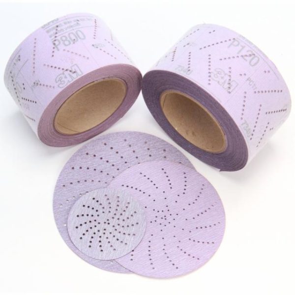 Nhám đĩa 3M™ Hookit™ Purple Clean Sanding Abrasive Disc 334U với khả năng loại bỏ bụi vượt trội và mài cắt nhanh, hạt nhám có độ bền cao mang lại năng suất cao hơn và rút ngắn thời gian làm việc. Thiết kế kiểu xoắn ốc giúp làm sạch bụi khỏi bề mặt hiệu quả và khả năng giảm tải giúp đĩa có tuổi thọ cao hơn gấp 3 lần so với đĩa nhám truyền thống. Hệ thống gai kết dính 3M™ Hookit™ giúp thay đĩa nhanh và dễ dàng.